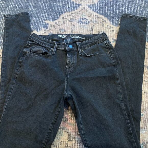 Mossimo Curvy Skinny Power Stretch black jeans 2L - Picture 1 of 7